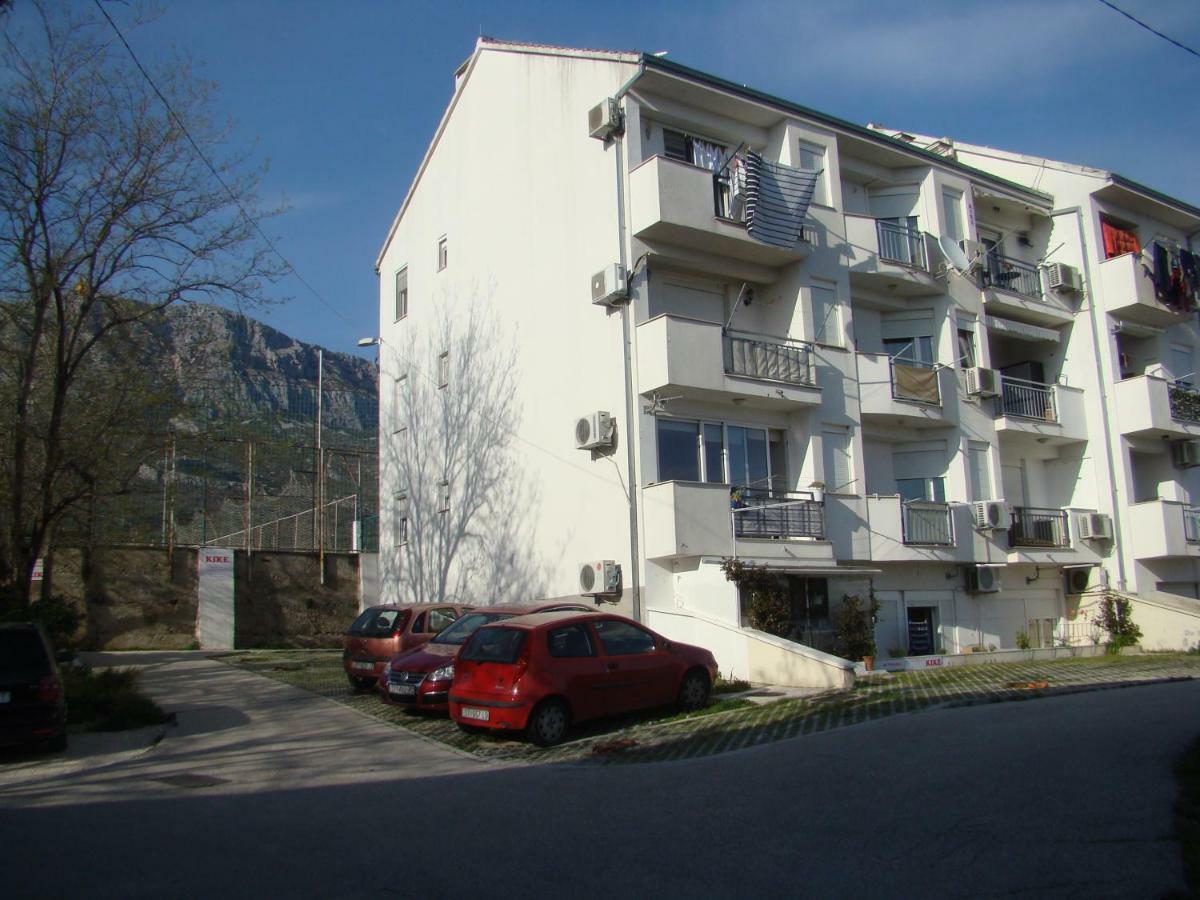 Kike Apartment Каштела Экстерьер фото