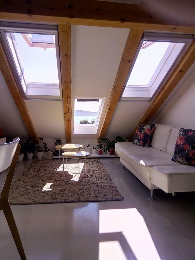 Kike Apartment Каштела Экстерьер фото